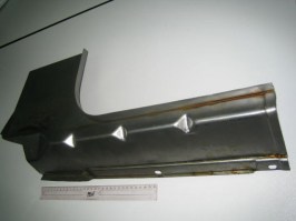 Боковина подножки двери  ГАЗ-2705  кабины левой  (пр-во ГАЗ)