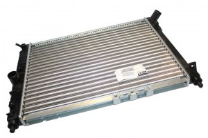 Радиатор охлаждения   DC Lanos, Nubira 97- (1.6/2.0 16V)  МКПП  без AC  (пр-во LSA)