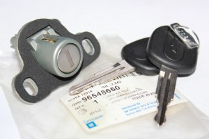 Замок багажника с ключами  Lacetti  (пр-во GM, Корея)