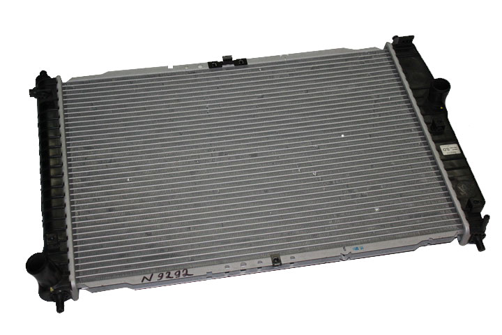 Радиатор охлаждения  Chevrolet Aveo  05-&gt;04.08  (1.4 16V)  МКПП  600x415x15mm  (пр-во Корея)